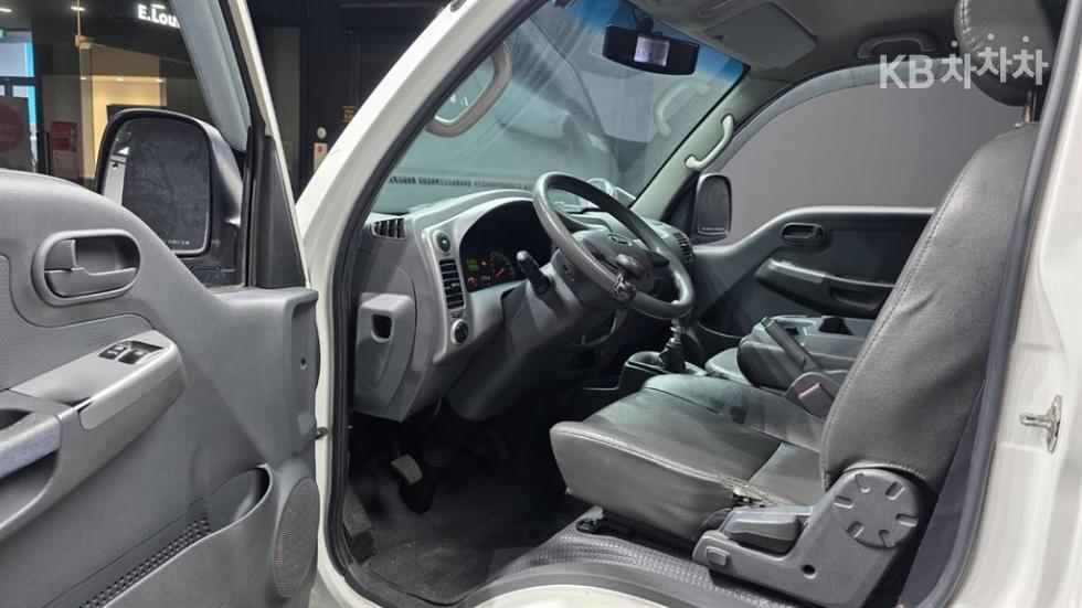 2015 - kia bongo iii