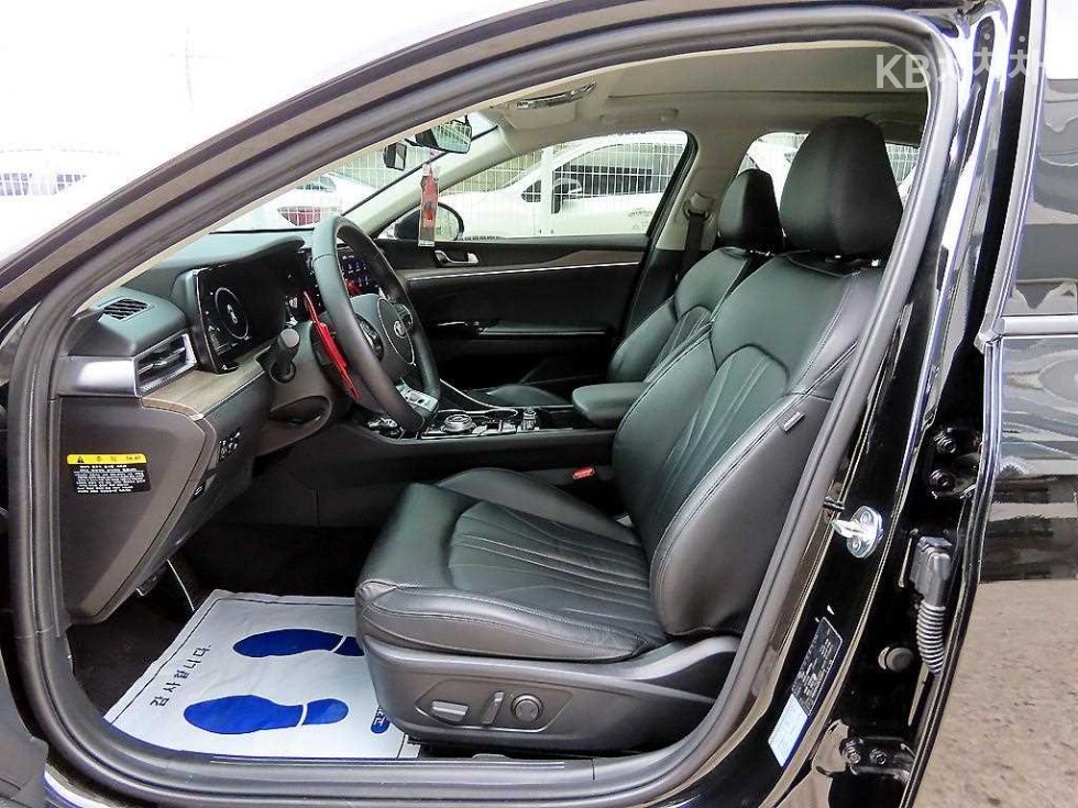 2020 - kia k5