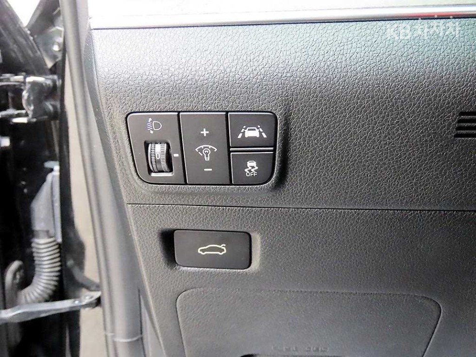 2020 - kia k5