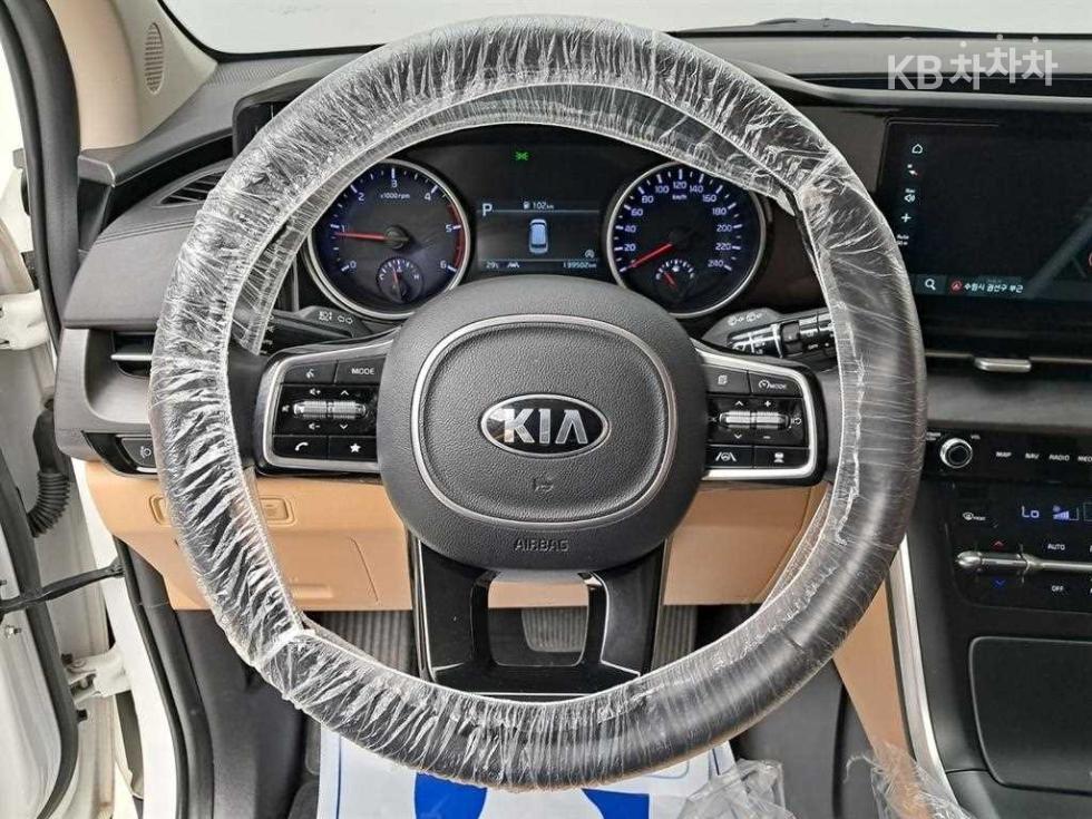 2021 - kia carnival
