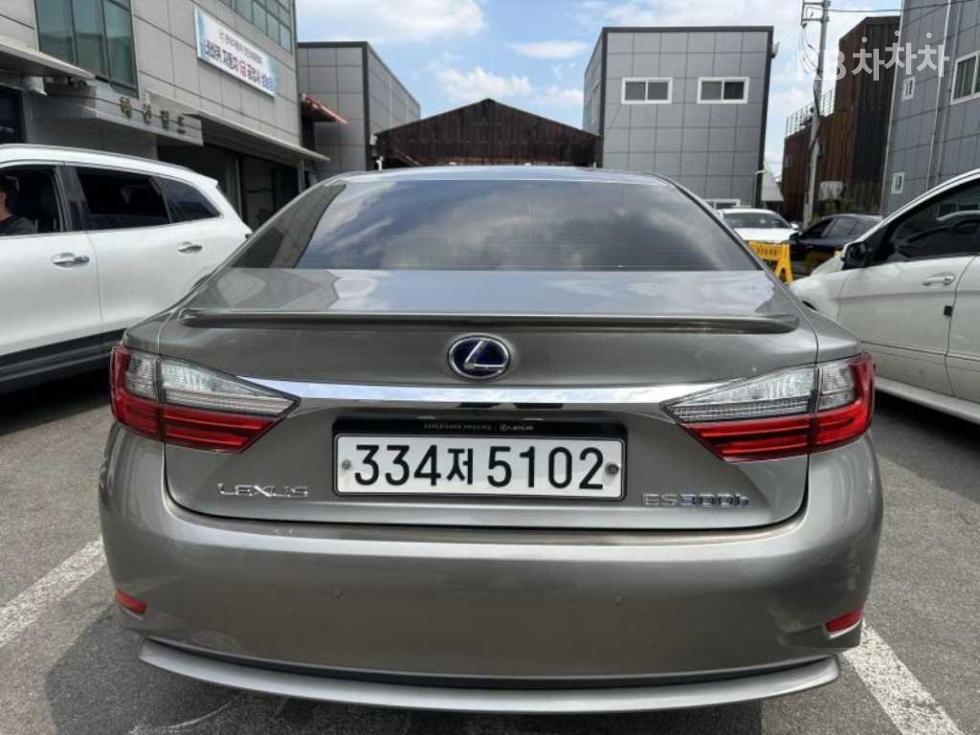 2018 - lexus es