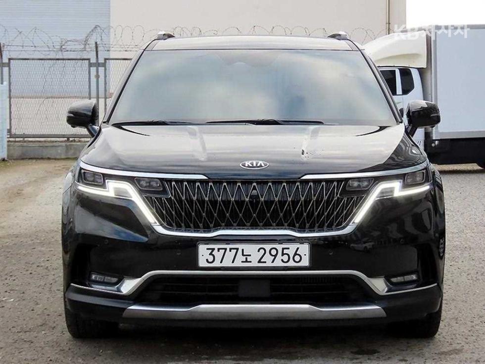 2021 Kia carnival D2.2 9-seater signature
