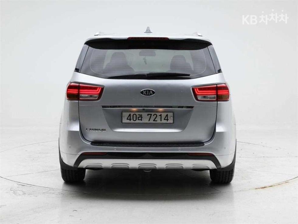 2016 - kia carnival