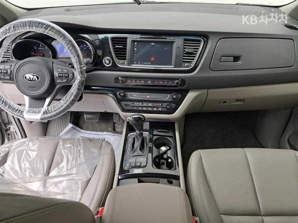 2016 - kia carnival