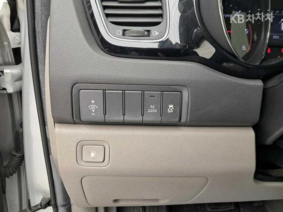 2016 - kia carnival