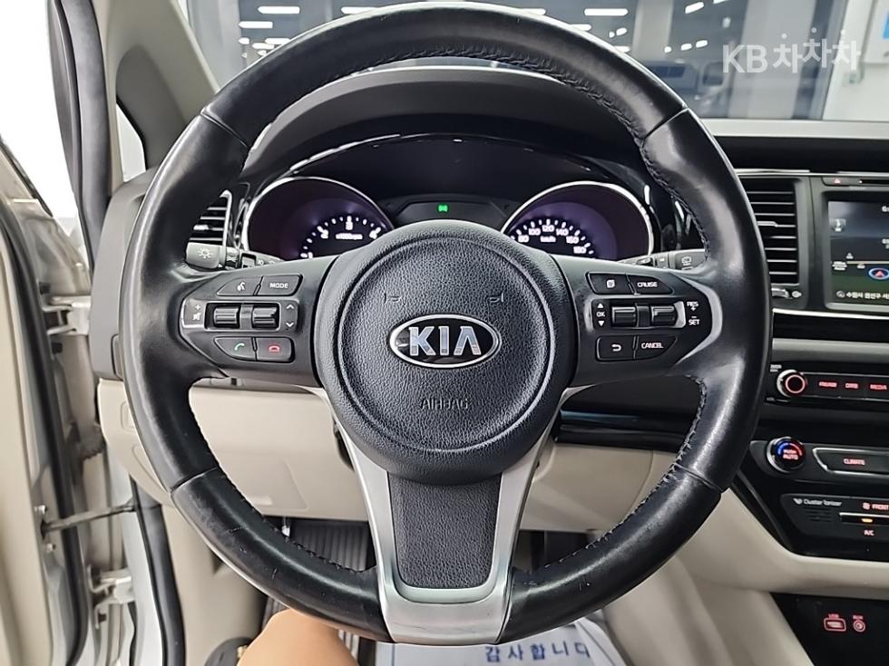 2016 - kia carnival