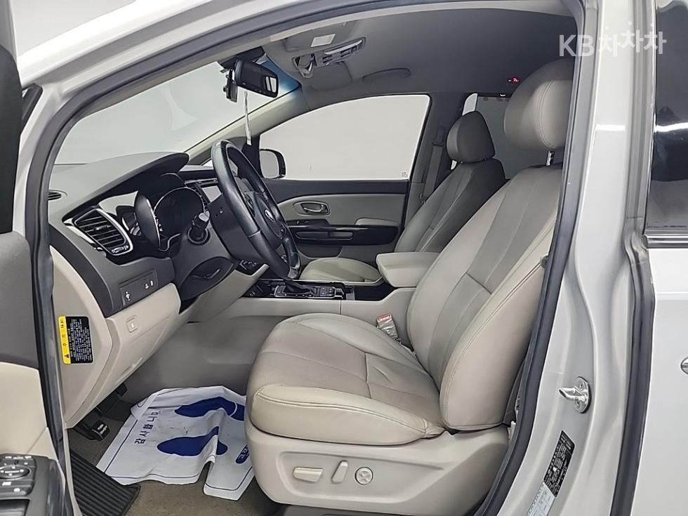 2016 - kia carnival