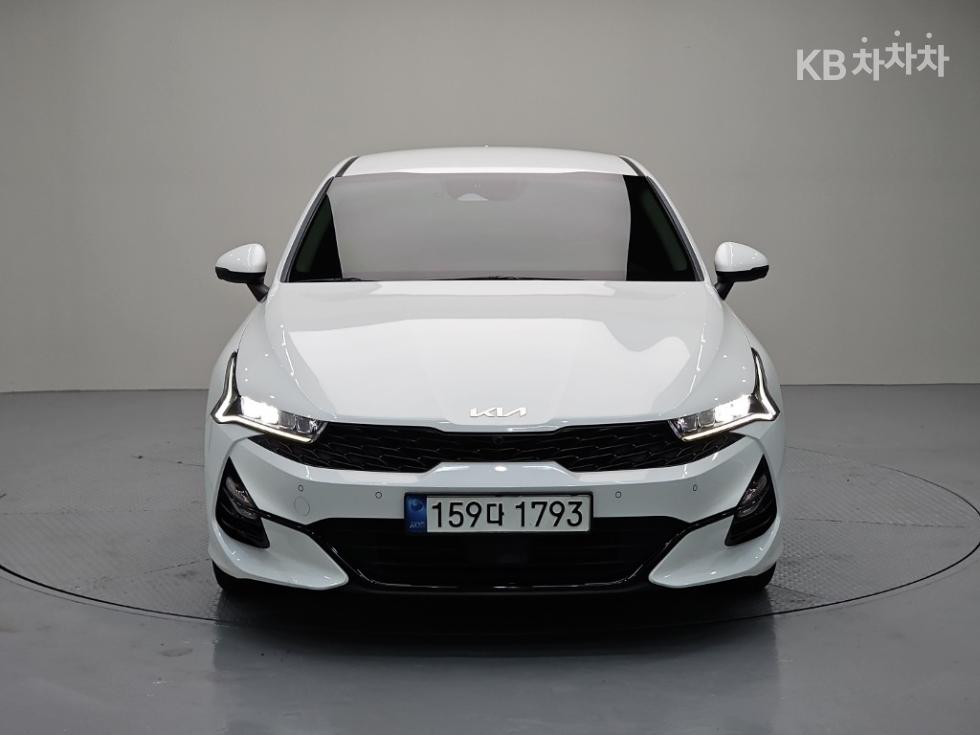 2022 - kia k5