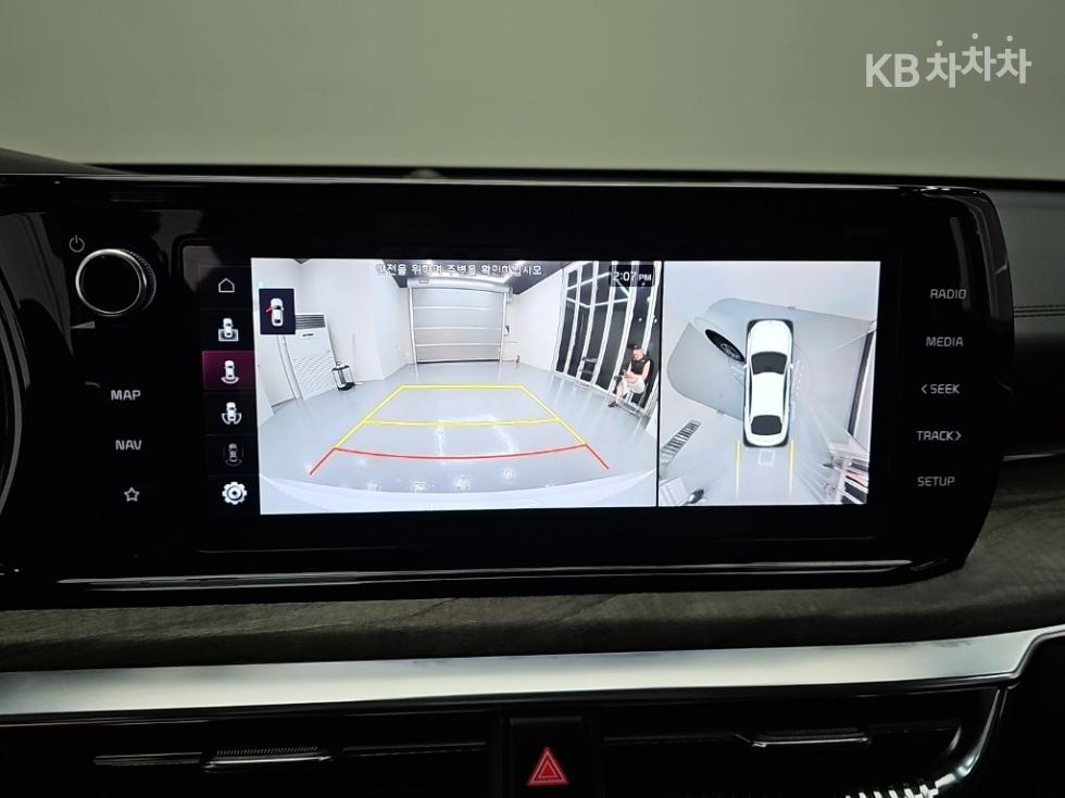 2022 - kia k5