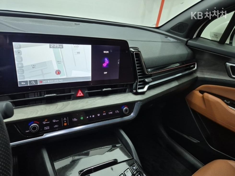 2022 - kia sportage