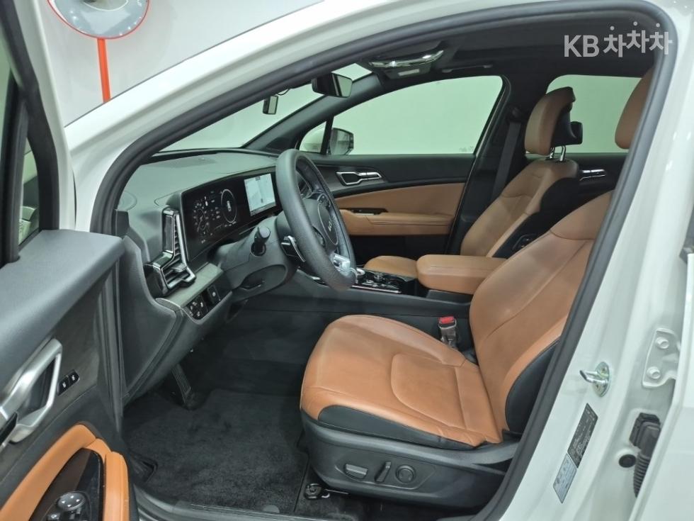 2022 - kia sportage