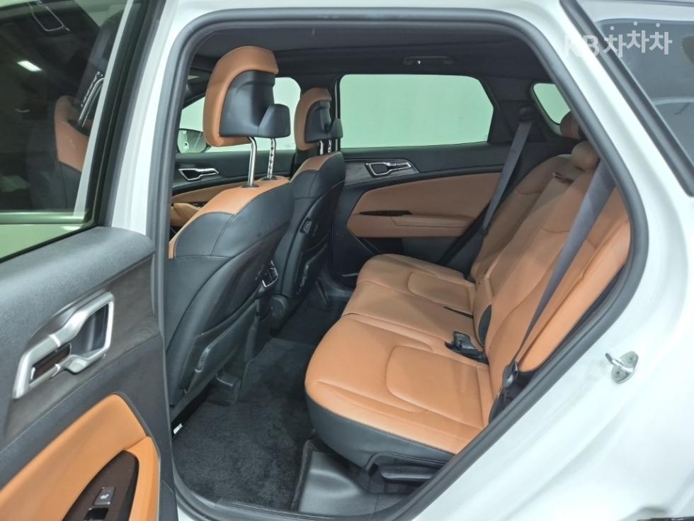 2022 - kia sportage