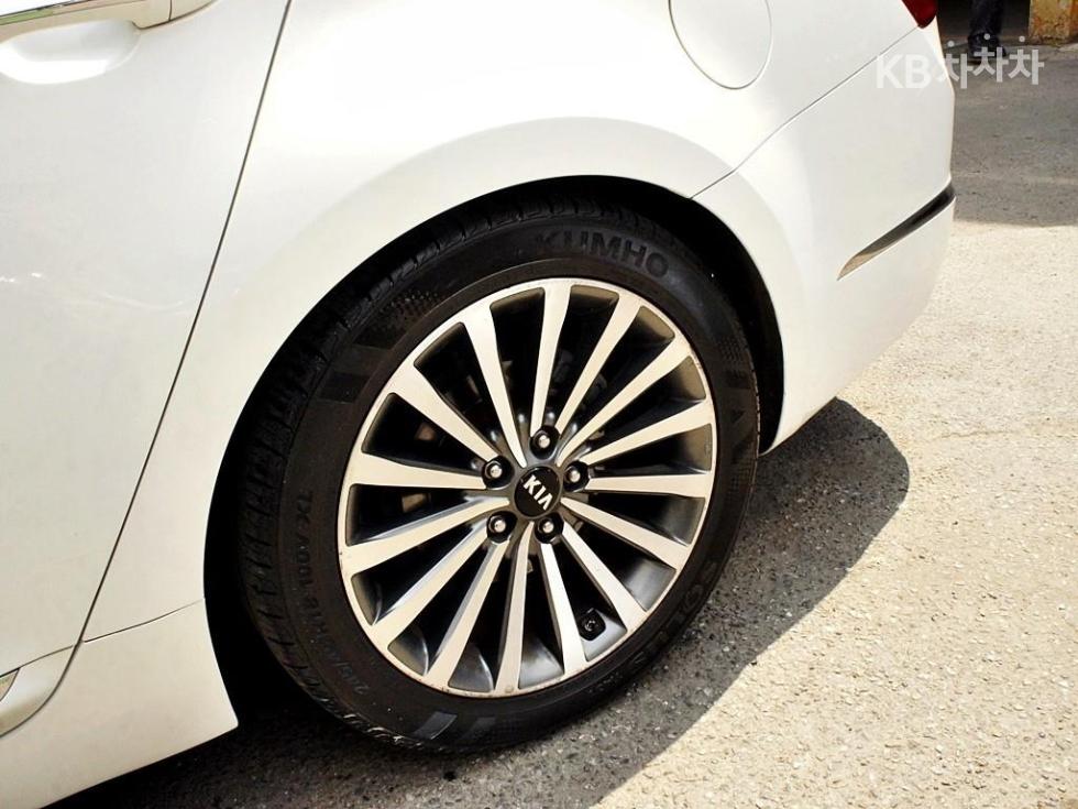 2016 - kia k7