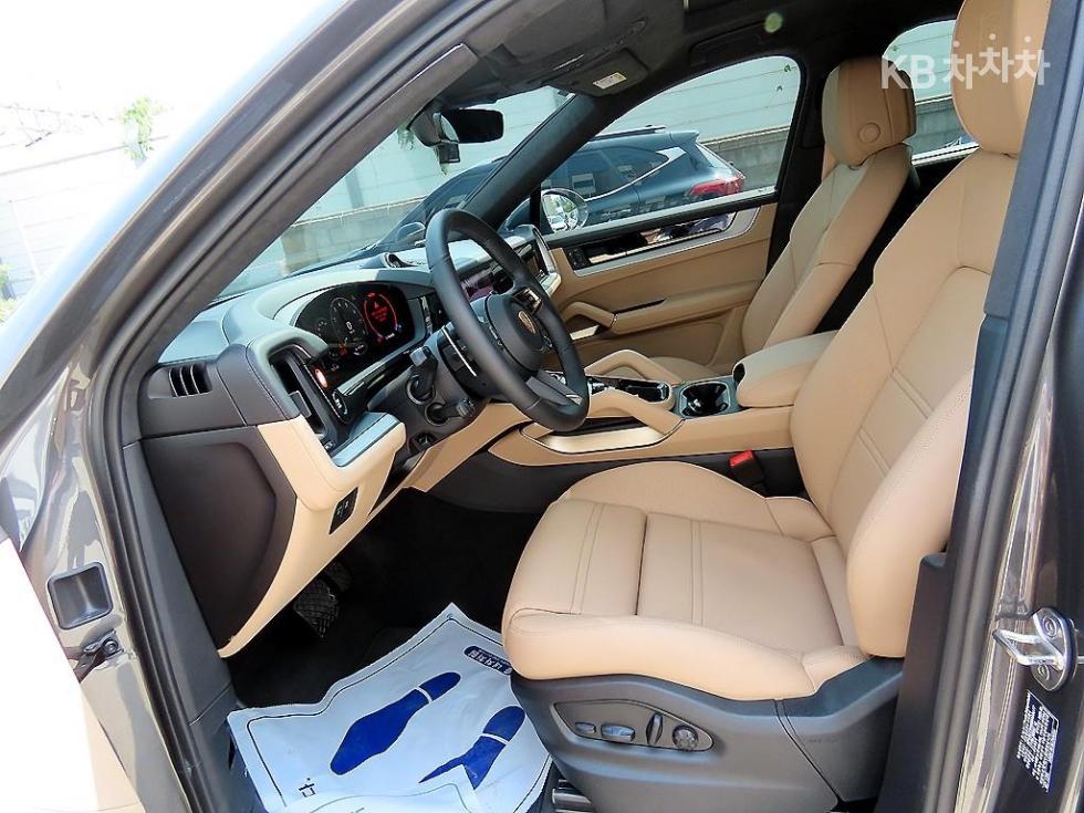 Porsche Cayenne — miniaturë 5
