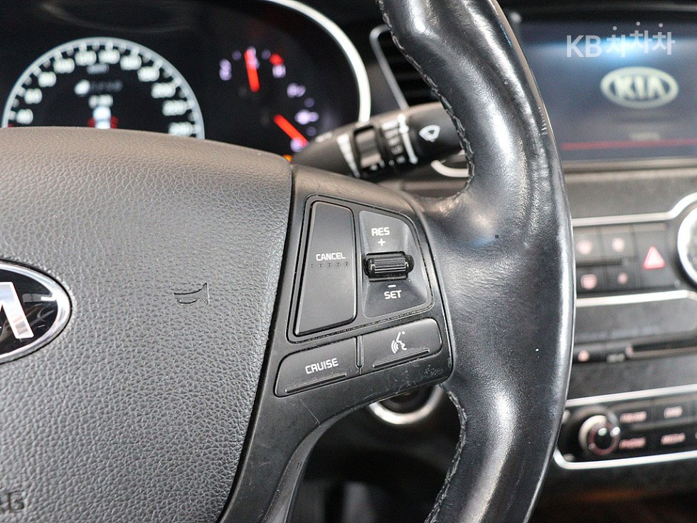 2016 - kia k7