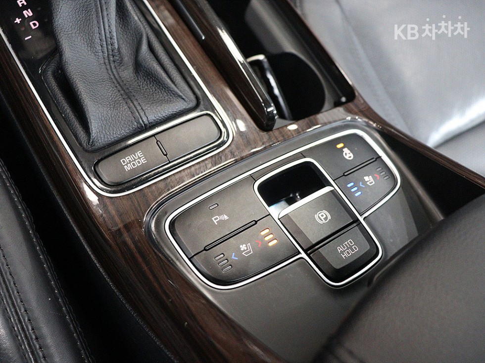 2016 - kia k7