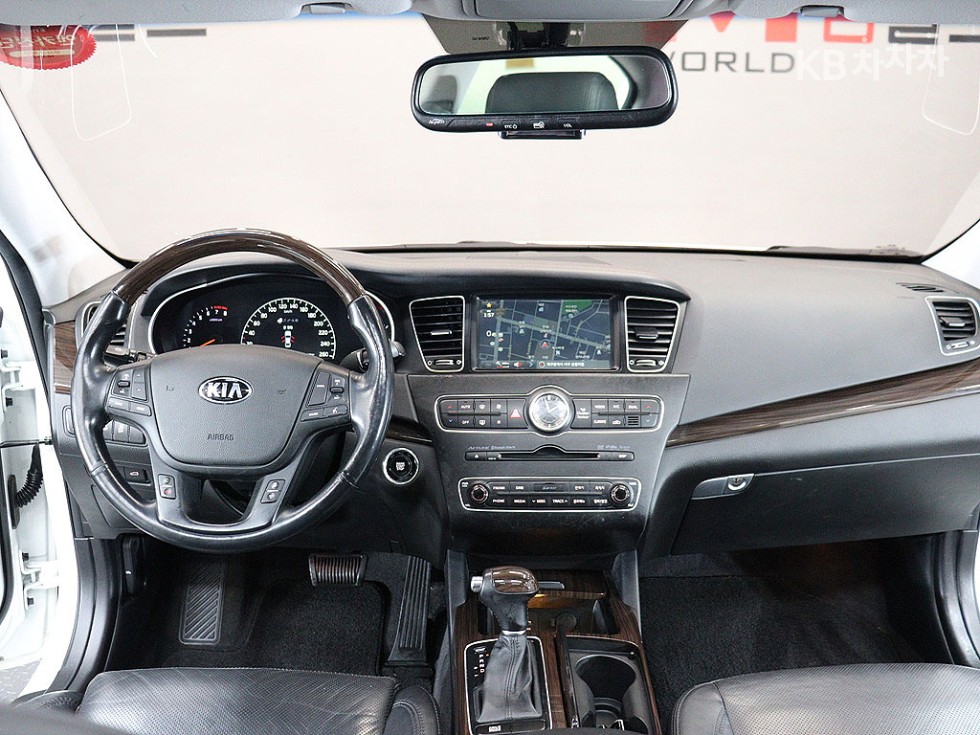 2016 - kia k7