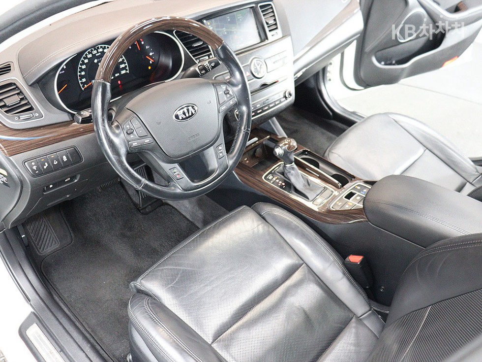 2016 - kia k7