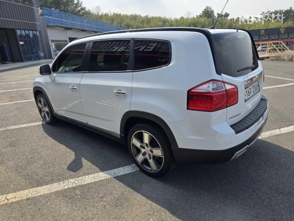 Chevrolet Orlando — miniaturë 3