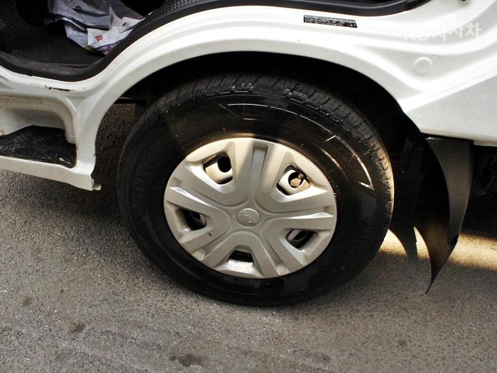 2019 - kia bongo iii