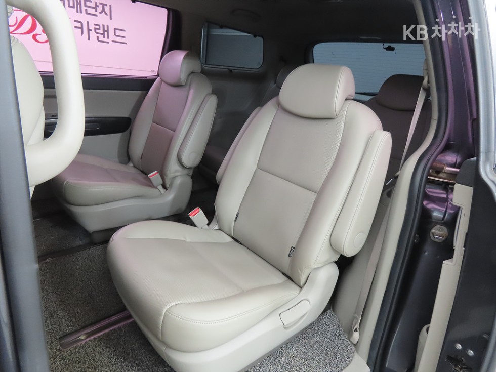 2016 - kia carnival
