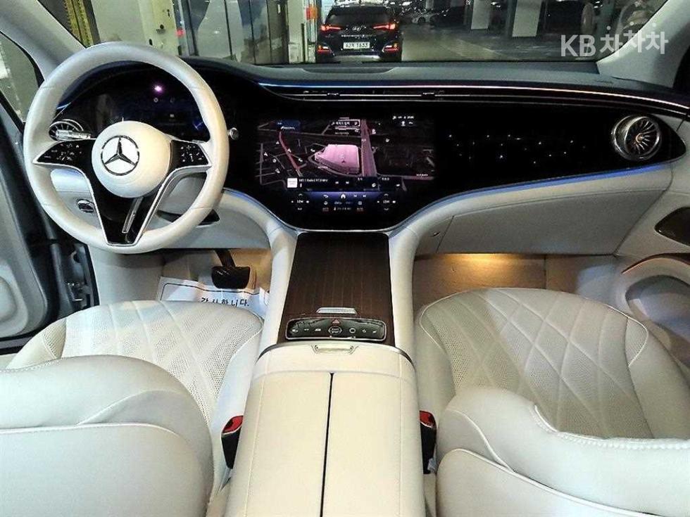 Mercedes-Benz EQS — miniaturë 10