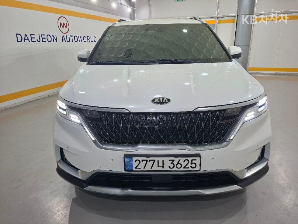 2021 - kia carnival