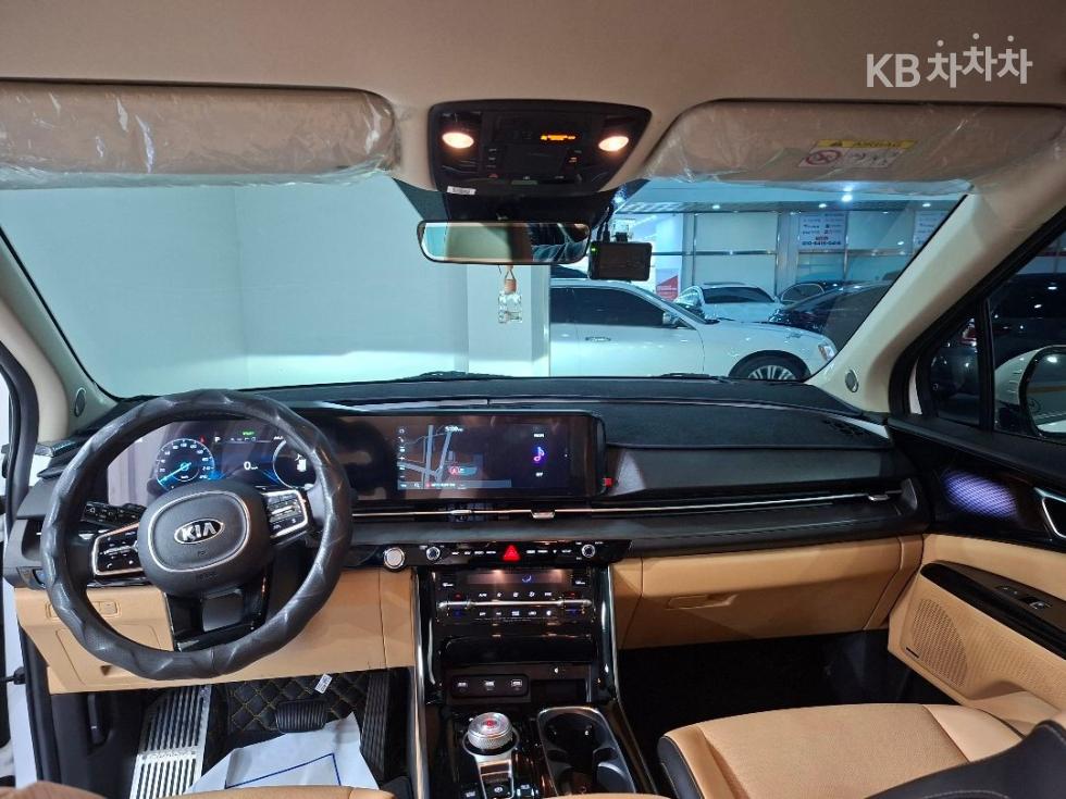 2021 - kia carnival