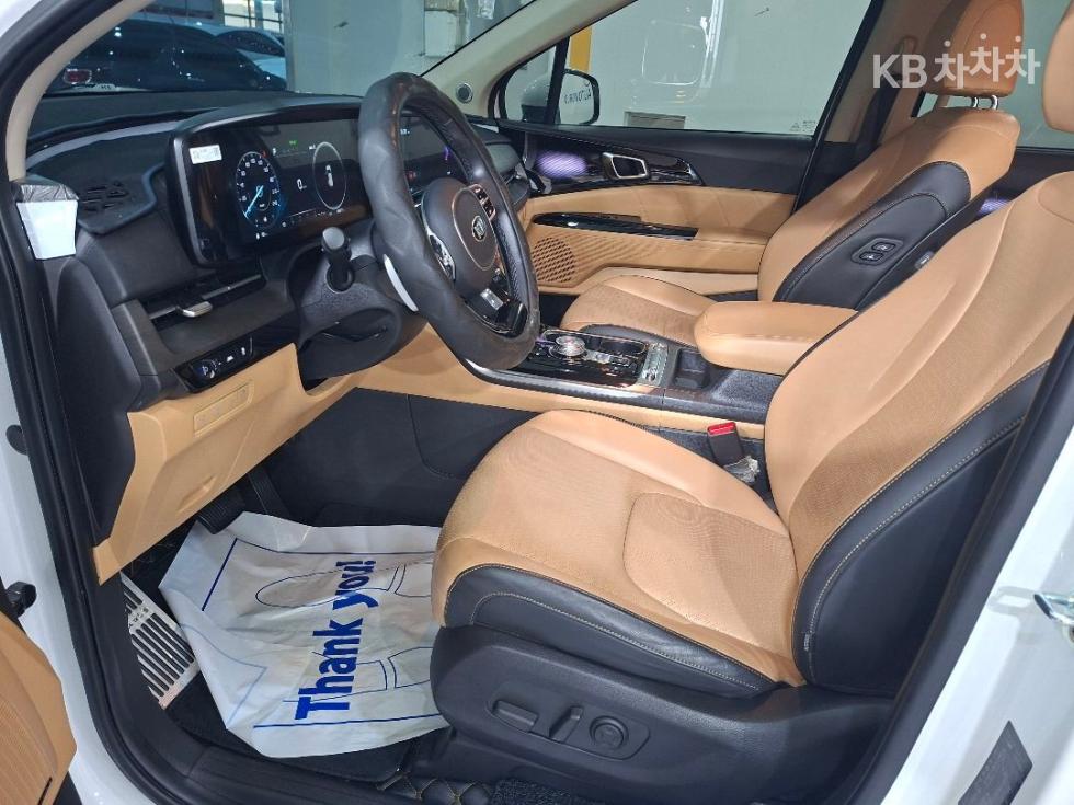 2021 - kia carnival