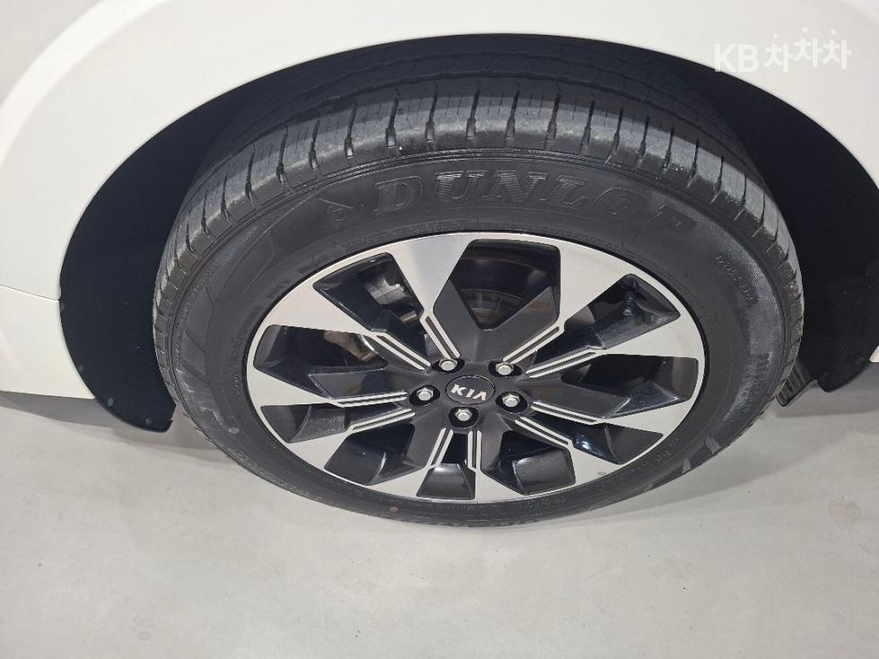2021 - kia carnival