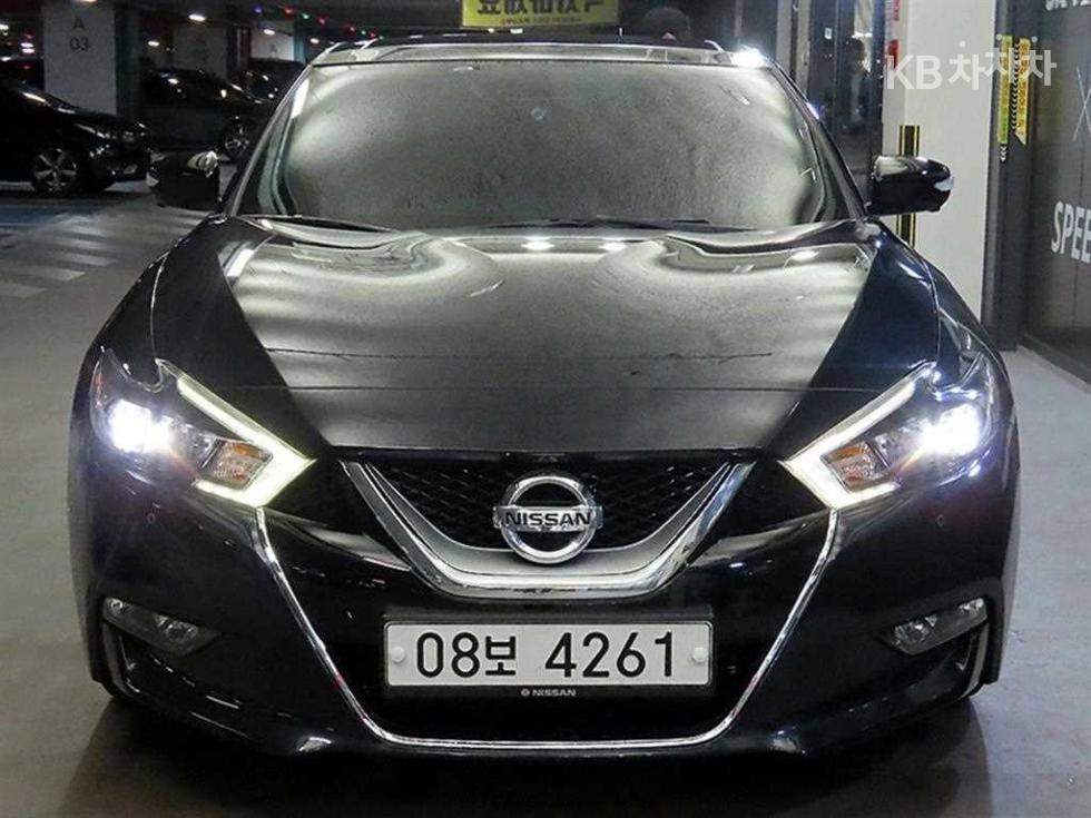 2017 - nissan maxima