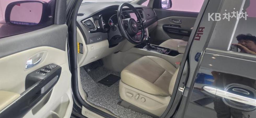2015 - kia carnival