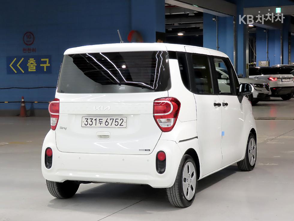 2022 - kia ray