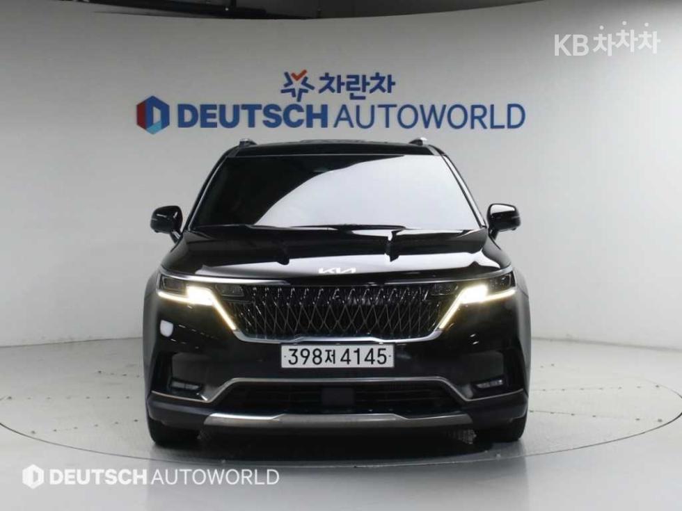 2022 - kia carnival