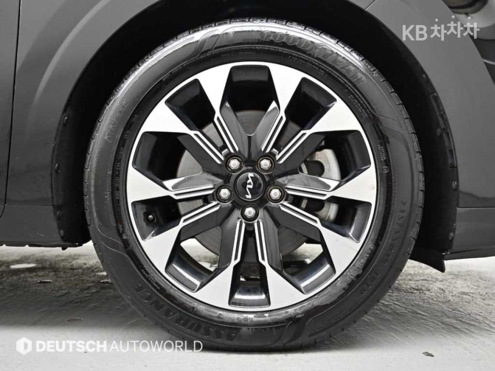 2022 - kia carnival
