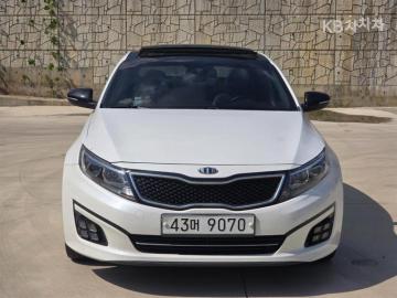 Kia K5 Luxury — foto 1