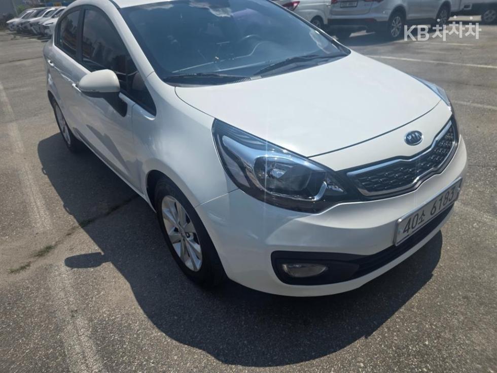 2012 - kia pride