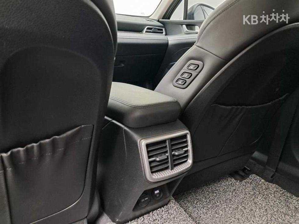 2020 - kia k5