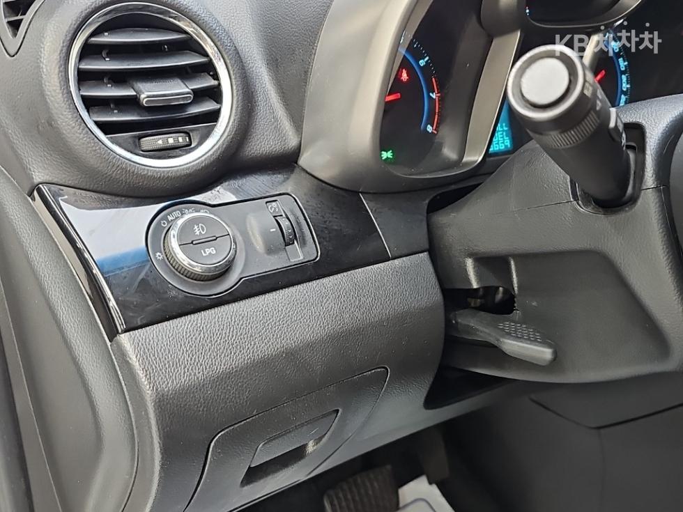 Chevrolet Orlando — miniaturë 16