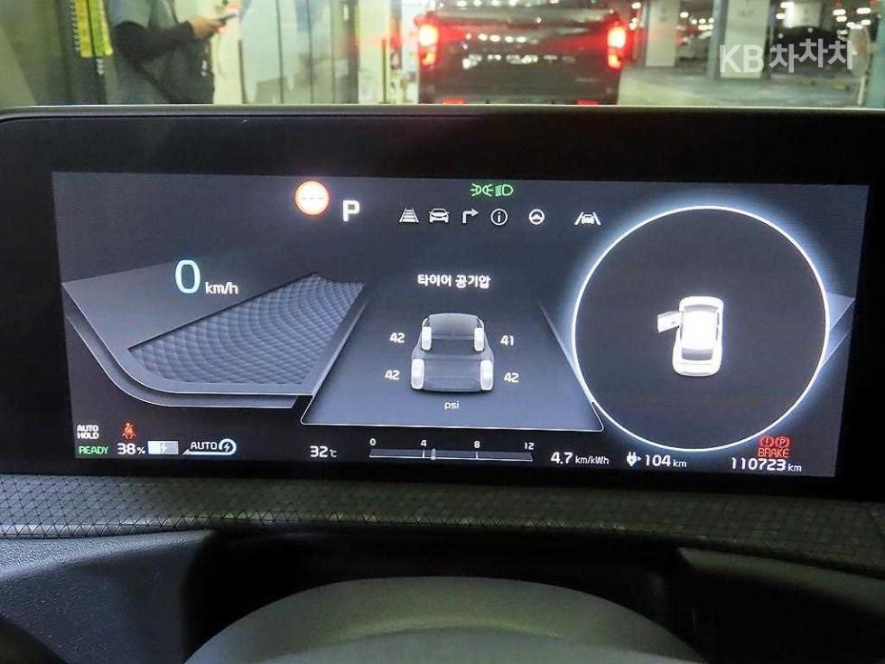 2022 - kia ev6