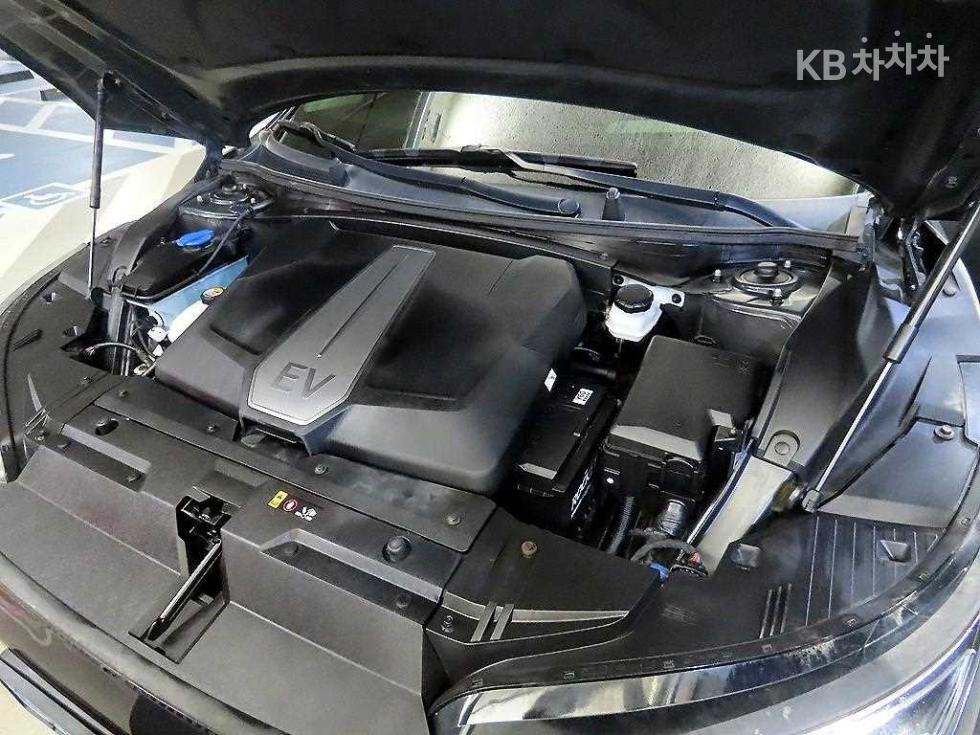 2022 - kia ev6