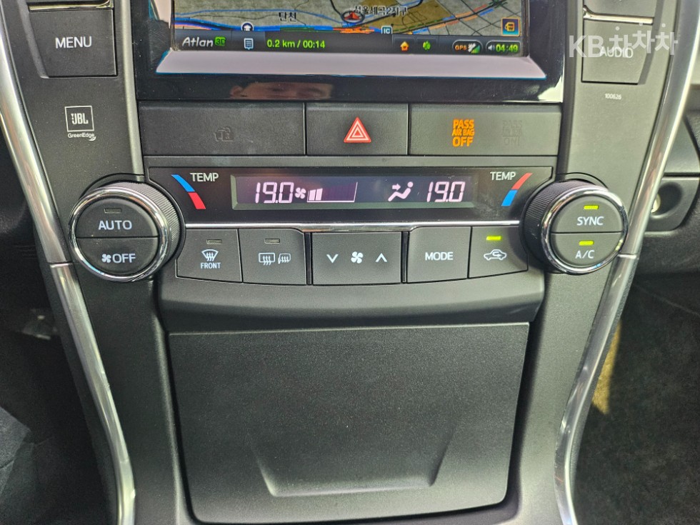2017 - toyota camry