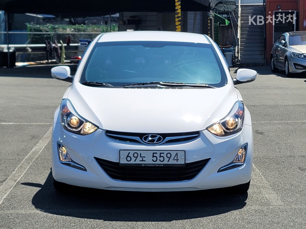 2014 hyundai Avante 1.6 GDi Modern Basic type
