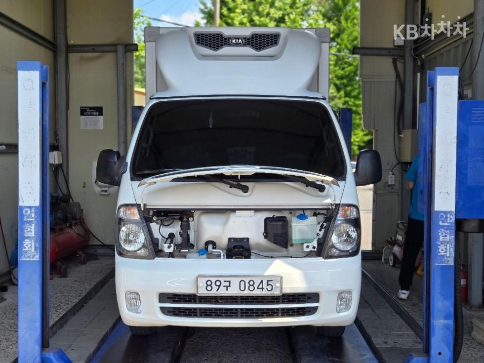 2014 kia bongo iii
