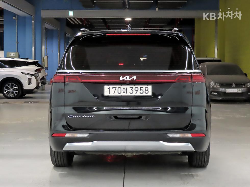Kia Carnival — miniaturë 3