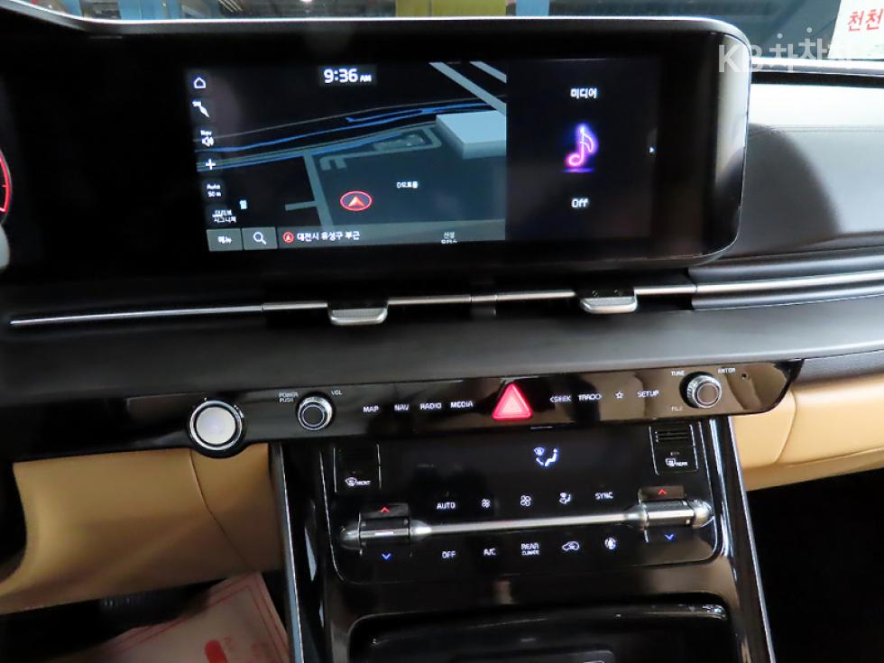 Kia Carnival — miniaturë 12