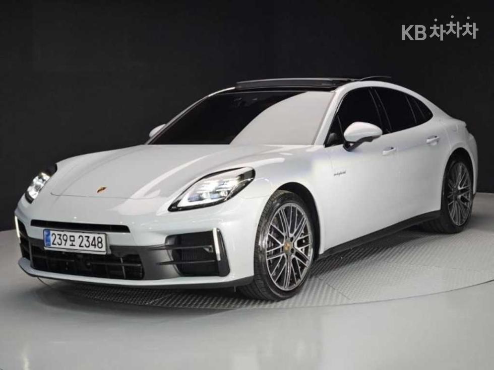 2025 - porsche panamera
