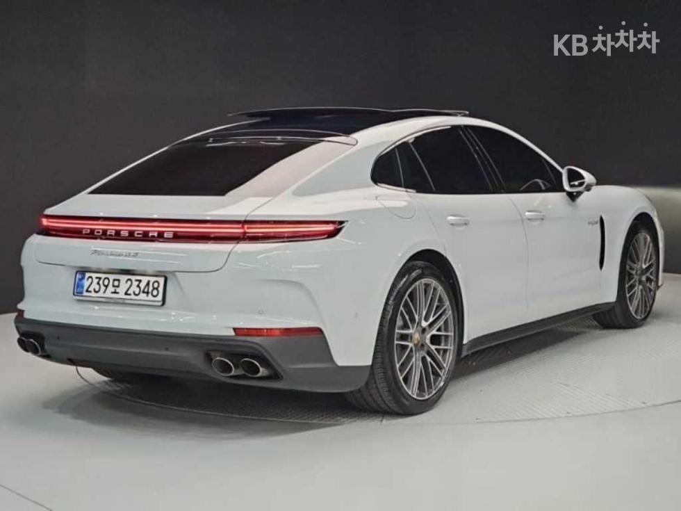 2025 - porsche panamera