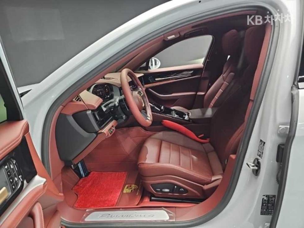 2025 - porsche panamera