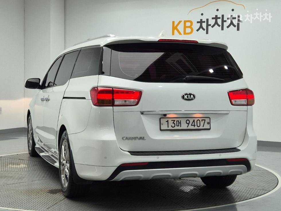 2016 - kia carnival